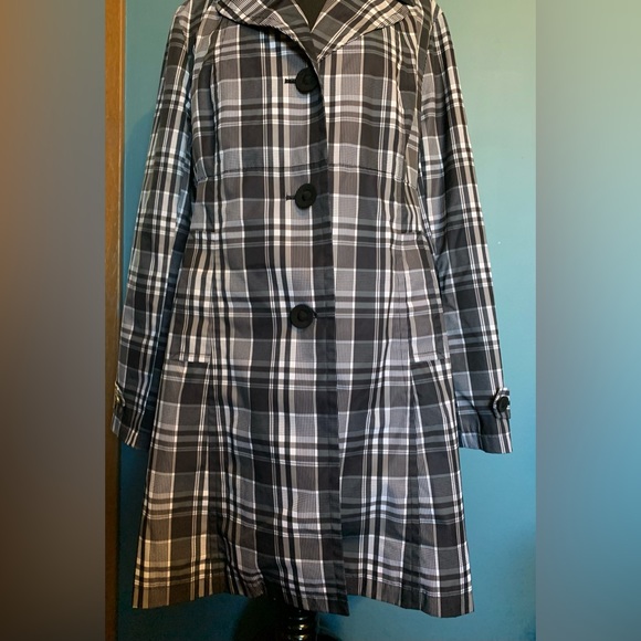 Relativity rain coat - Picture 3 of 16